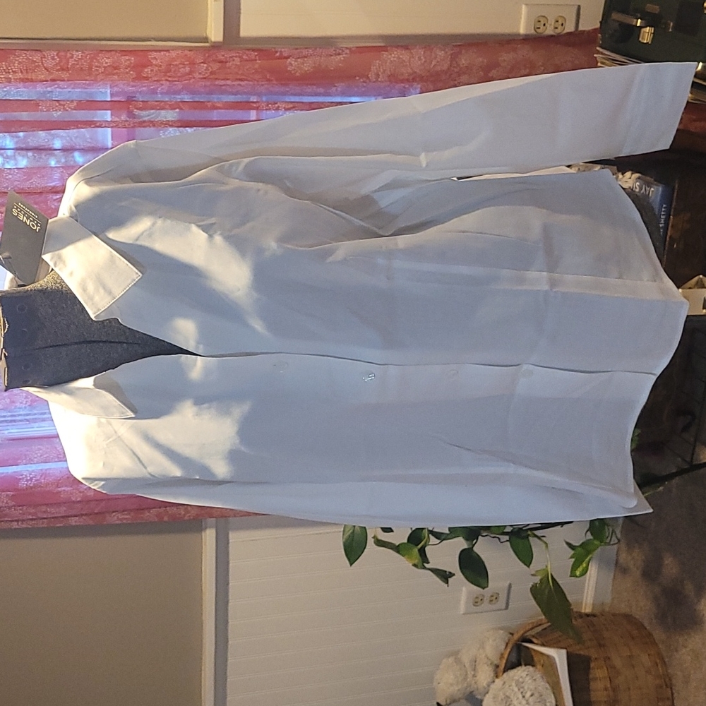 NWT White button up blouse